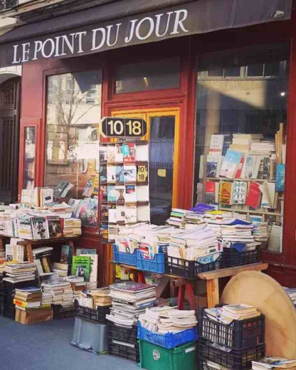 Fermeture choc à Paris : des milliers de livres bradés avant Noël affolent les lecteurs !